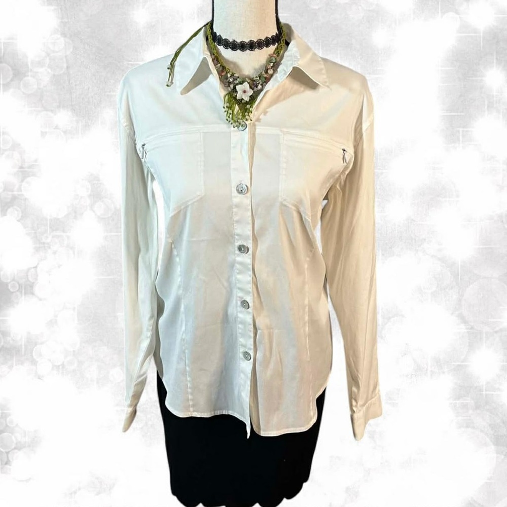 Chico’s White Long Sleeve Button Up Professional Top